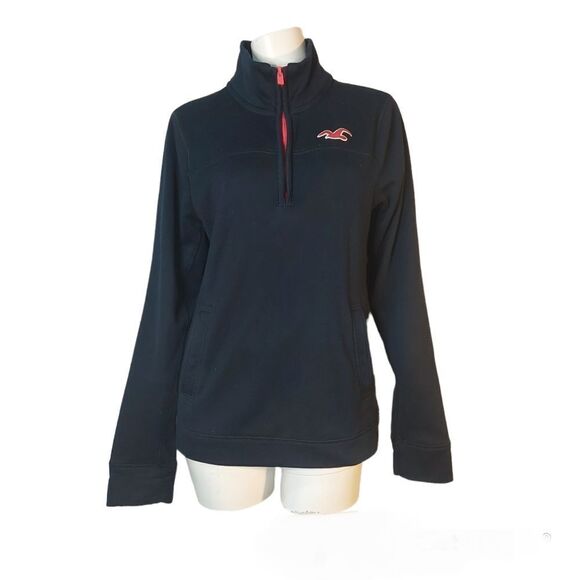 Hollister Sweaters - Womans Hollister California sz Medium Pullover Sweater